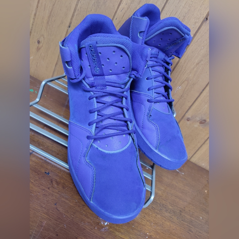 Adidas - Picture 3 of 6